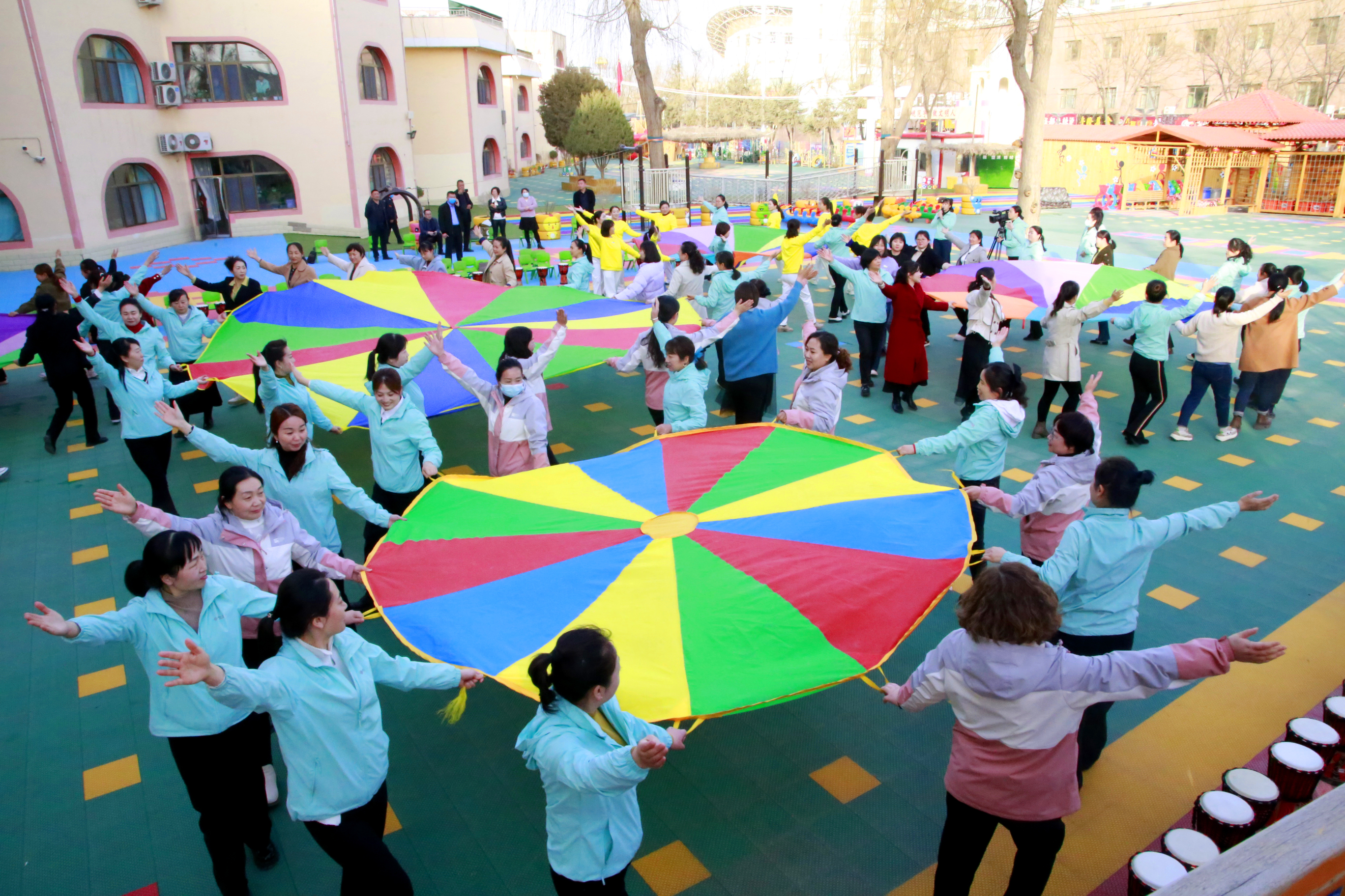 06 臨澤縣第二幼兒園組織城鄉(xiāng)教育高質(zhì)量發(fā)展共同體幼兒園教師開展聯(lián)合教研活動(dòng) 劉莉 攝.JPG